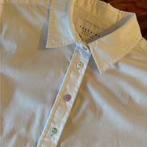 The Shirt Rochelle Behrens Classic White Button Down Shirt Heart Buttons S